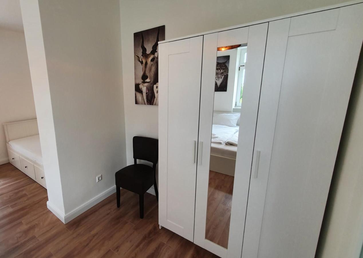 Pineapple Apartments Dresdner Heide Mit Garten Drezno Zewnętrze zdjęcie